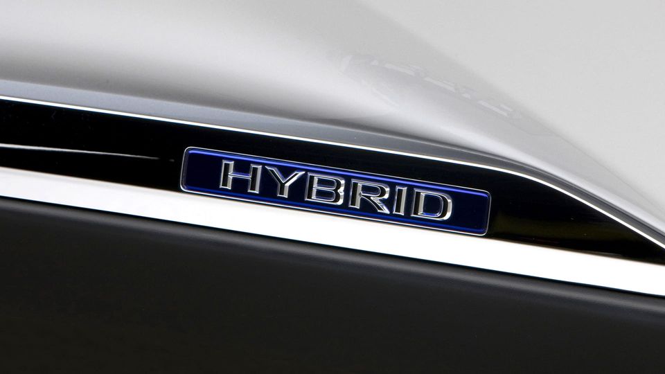 Auto ibride: tipologie e funzionamento