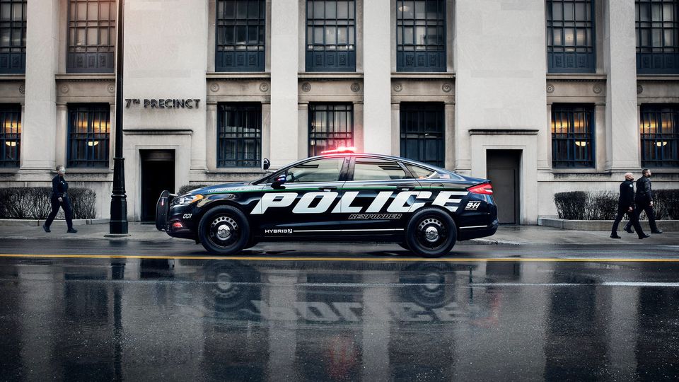 Polizia e auto autonome: nel futuro, più o meno multe?