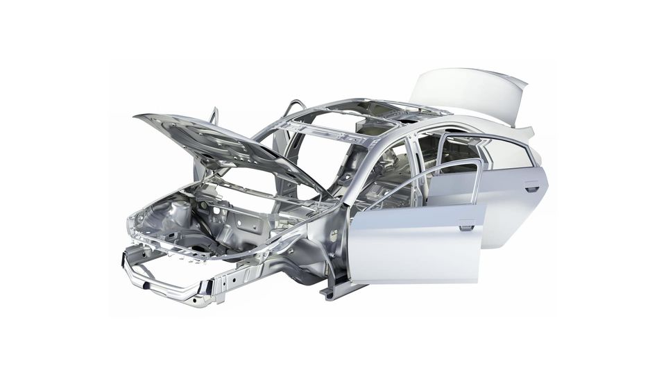 Non solo estetica: cosa c’è sotto la carrozzeria di un’auto nuova