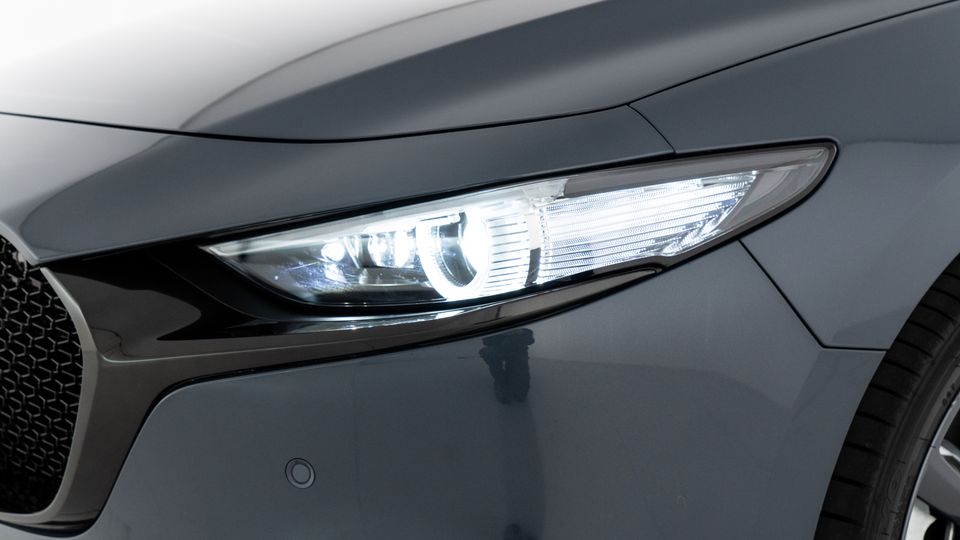 Grande equilibrio tra conducente e macchina: ecco la nuova Mazda3