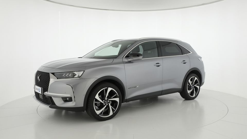 Interni curati e tanto spazio: il SUV DS 7 Crossback