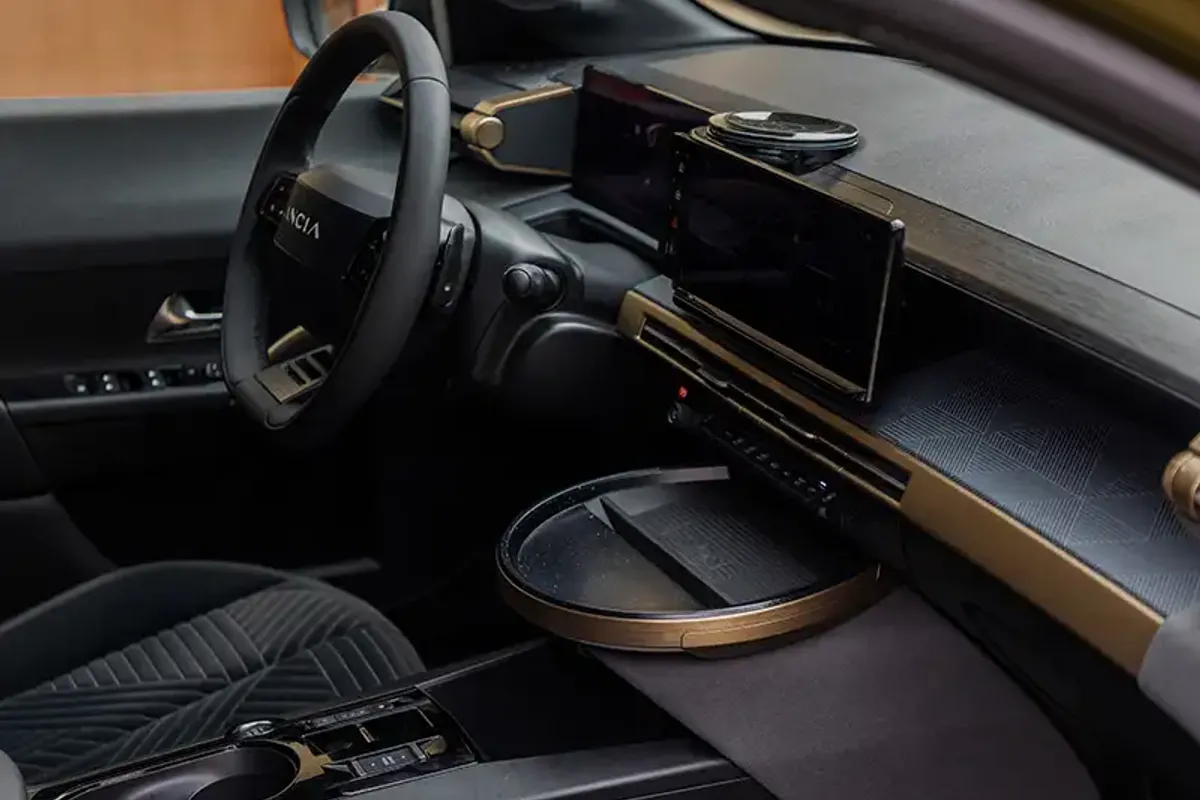 Lancia Nuova Ypsilon Ibrida