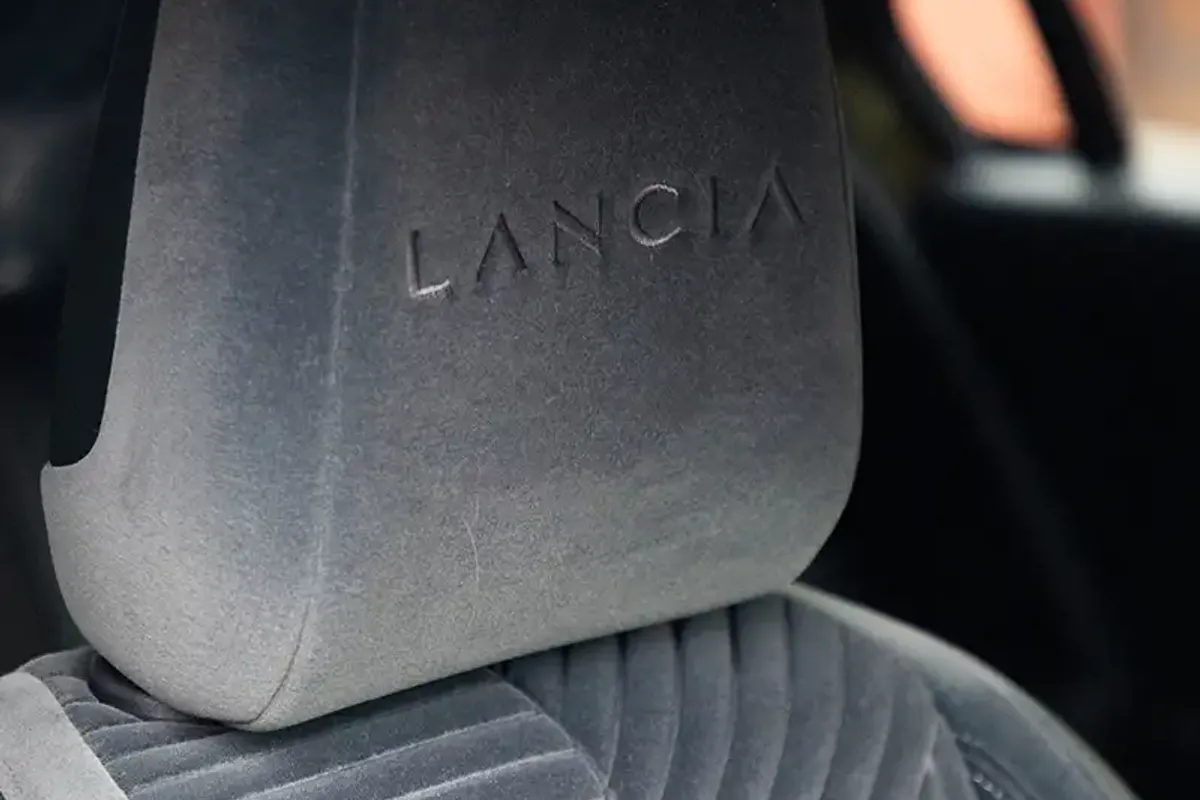 Lancia Nuova Ypsilon Ibrida